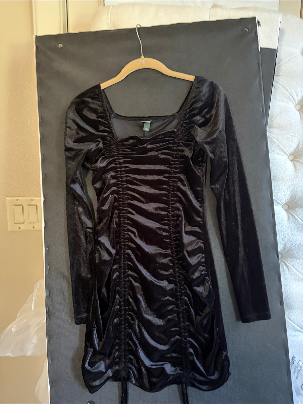 wild fable Black Velvet Ruched Long-Sleeve Mini Dress